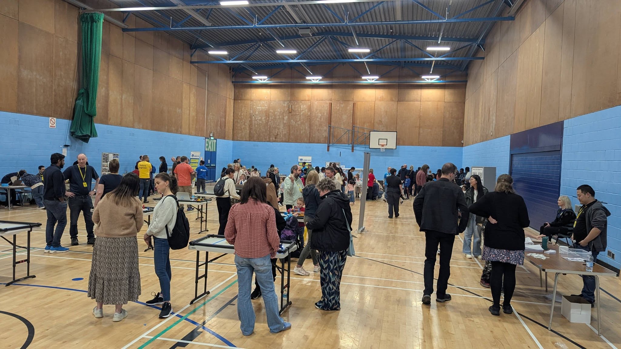 Our event Family Tech Day and 123Robot Competition was a fantastic success today, with over 200 adults and children attending.